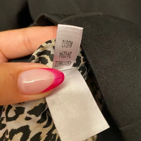 Black blazer with quarter sleeves - Picture 6 of 11